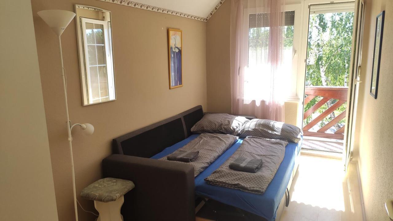 Lelle Lelke Apartmanhaz Apartment Balatonlelle Exterior photo