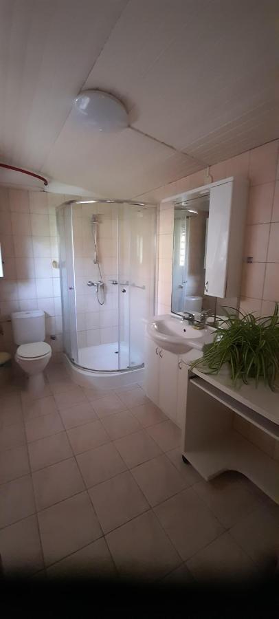 Lelle Lelke Apartmanhaz Apartment Balatonlelle Exterior photo